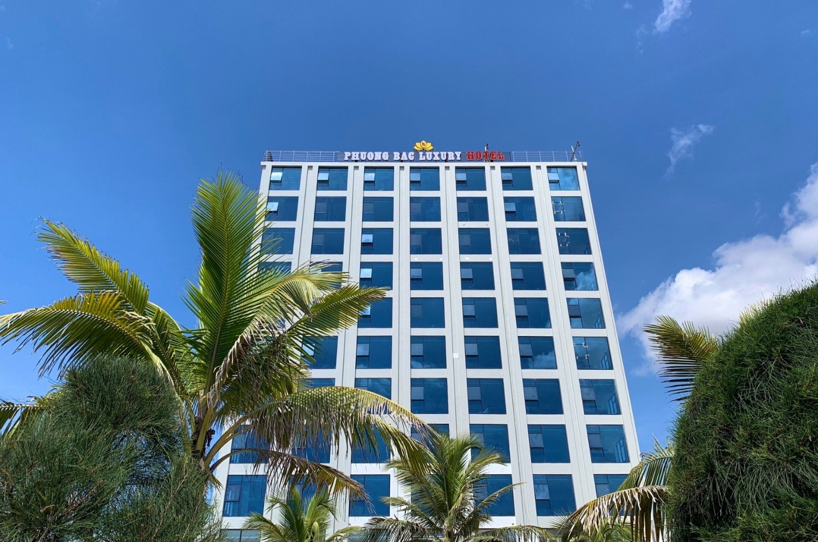Khách sạn Phương Bắc Luxury Quảng Bình: Nâng tầm trải nghiệm nghỉ dưỡng 4 sao tại Đồng Hới 7 Vị trí vàng, tầm nhìn triệu đô