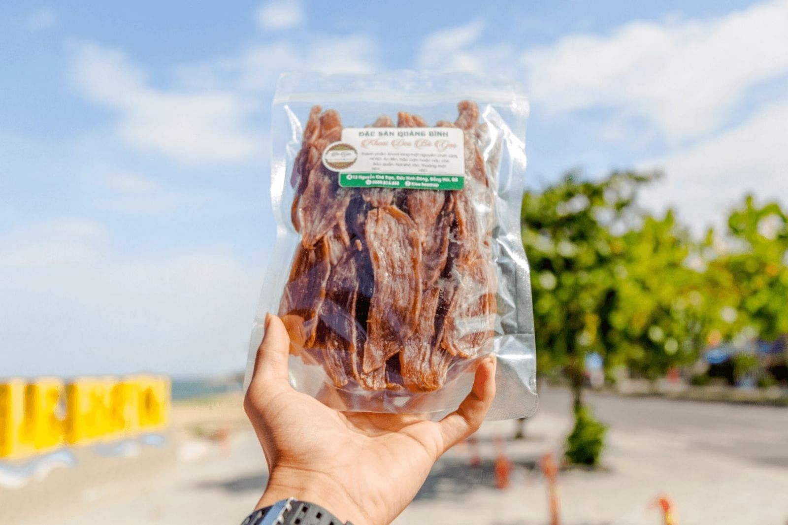 Đặc sản khoai deo Quảng Bình