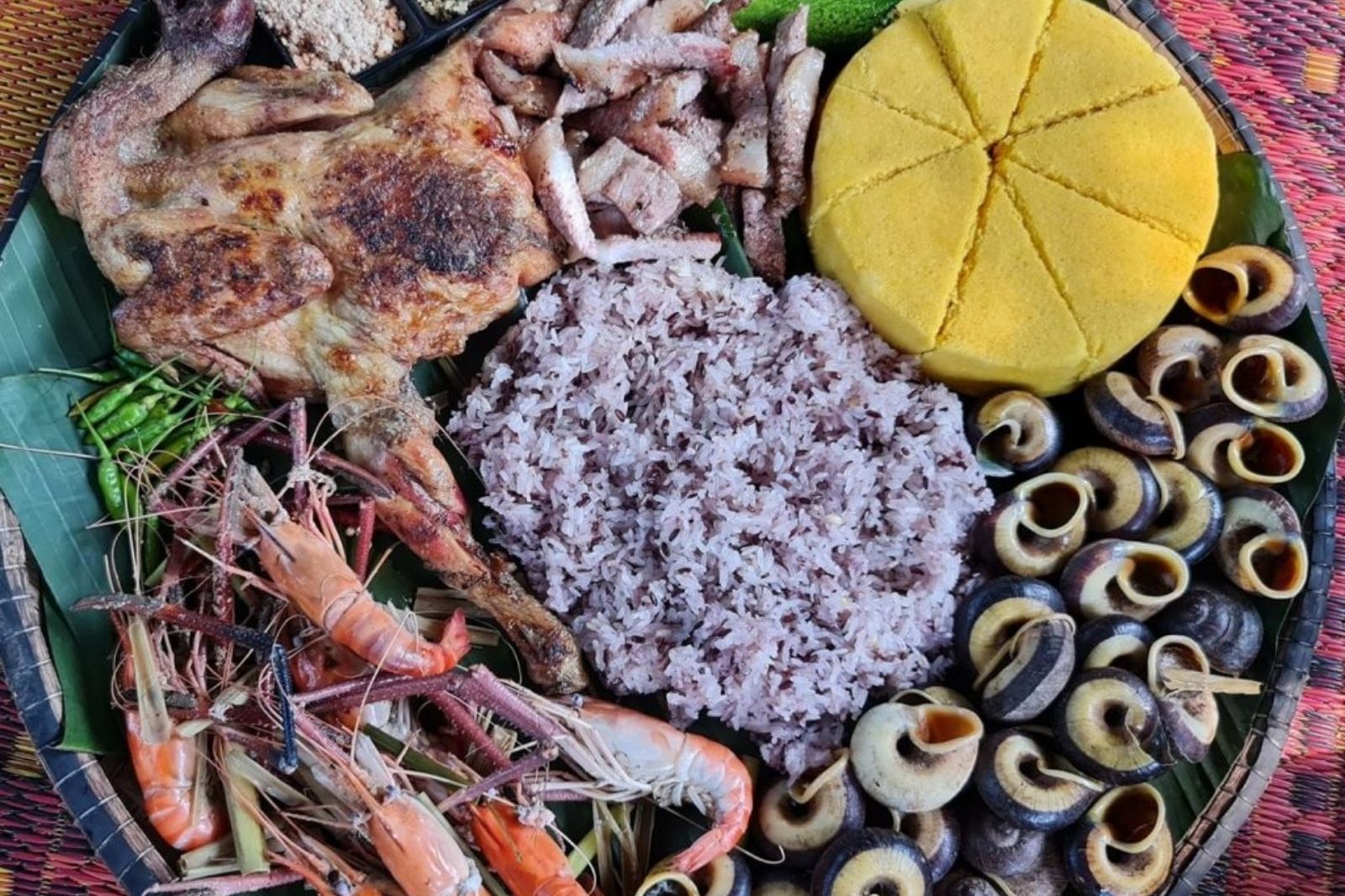 Dac-san-dia-phuong-cho-mot-chuyen-ve-voi-dai-ngan