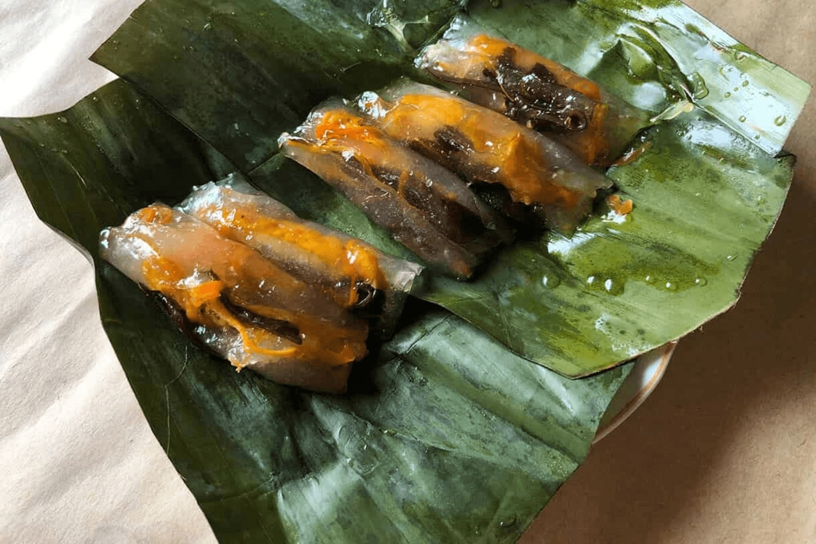 Bánh lọc Quảng Bình - Nét chấm phá trong văn hóa ẩm thực xứ Quảng 6 Banh-bot-loc-huong-vo-dac-trung-cua-xu-quang